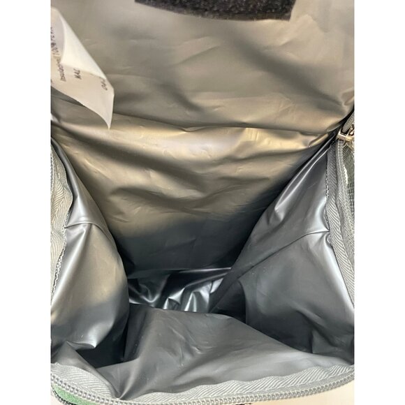 NCAA Oregon Ducks insulated lunch bag soft cooler tote 9 1/2" x 6 1/2" x 4 1/2" - Picture 2 of 16